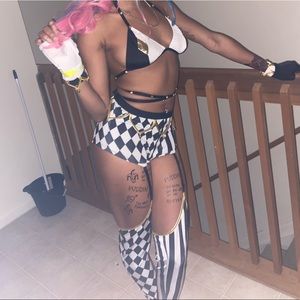 Full Harley Quinn Costume w/ Wig